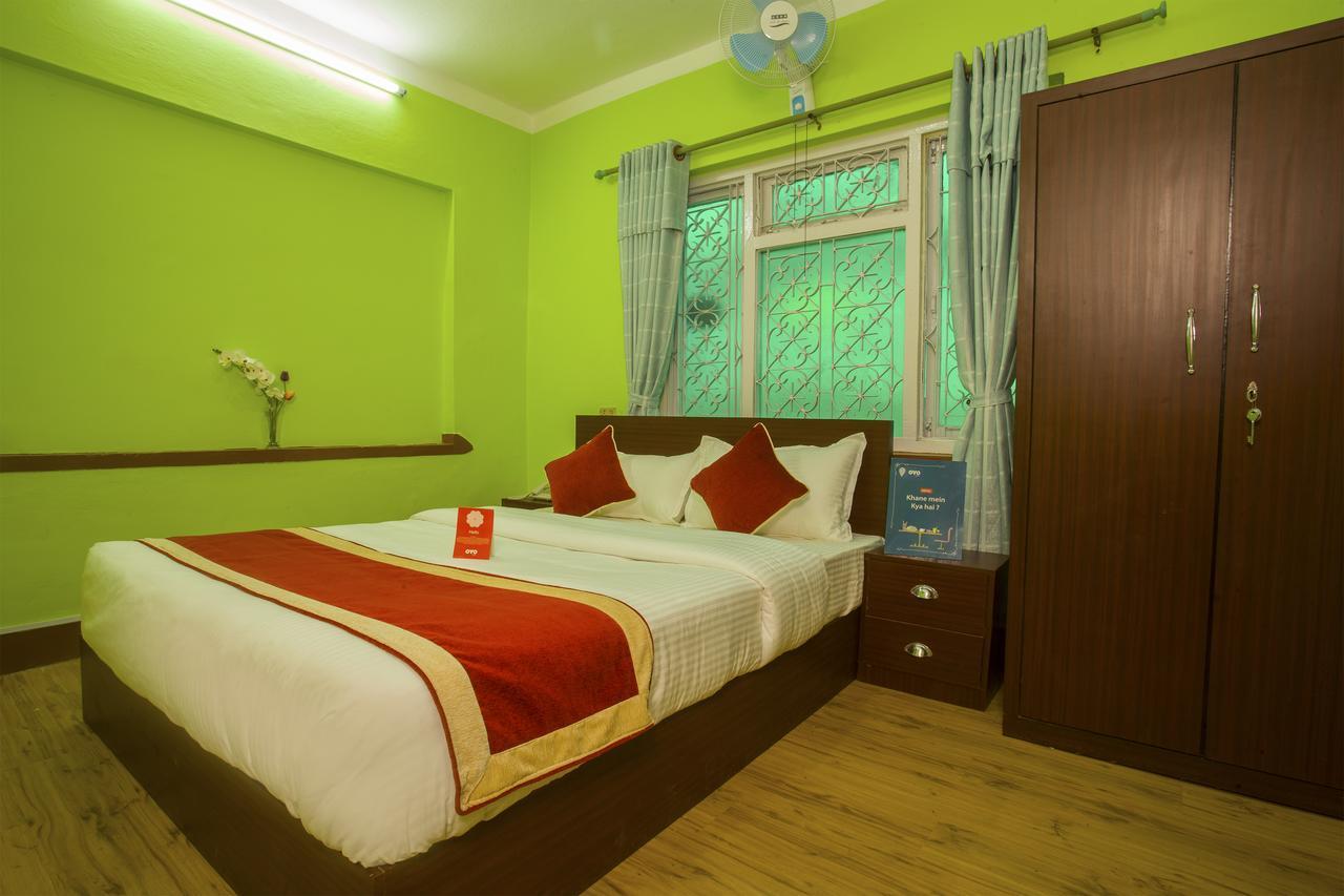 Oyo 146 Somewhere Hotel & Resturant كاتماندو المظهر الخارجي الصورة