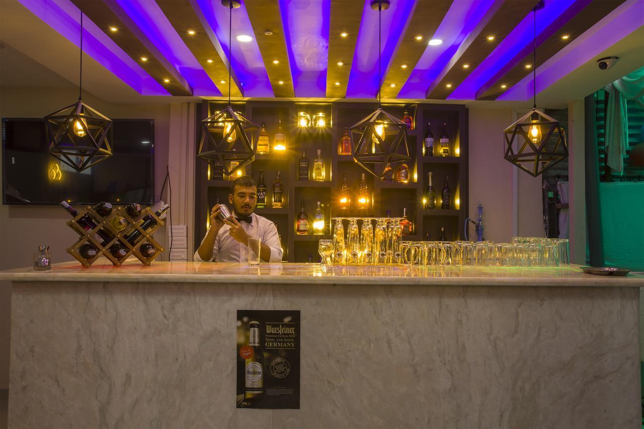 Oyo 146 Somewhere Hotel & Resturant كاتماندو المظهر الخارجي الصورة