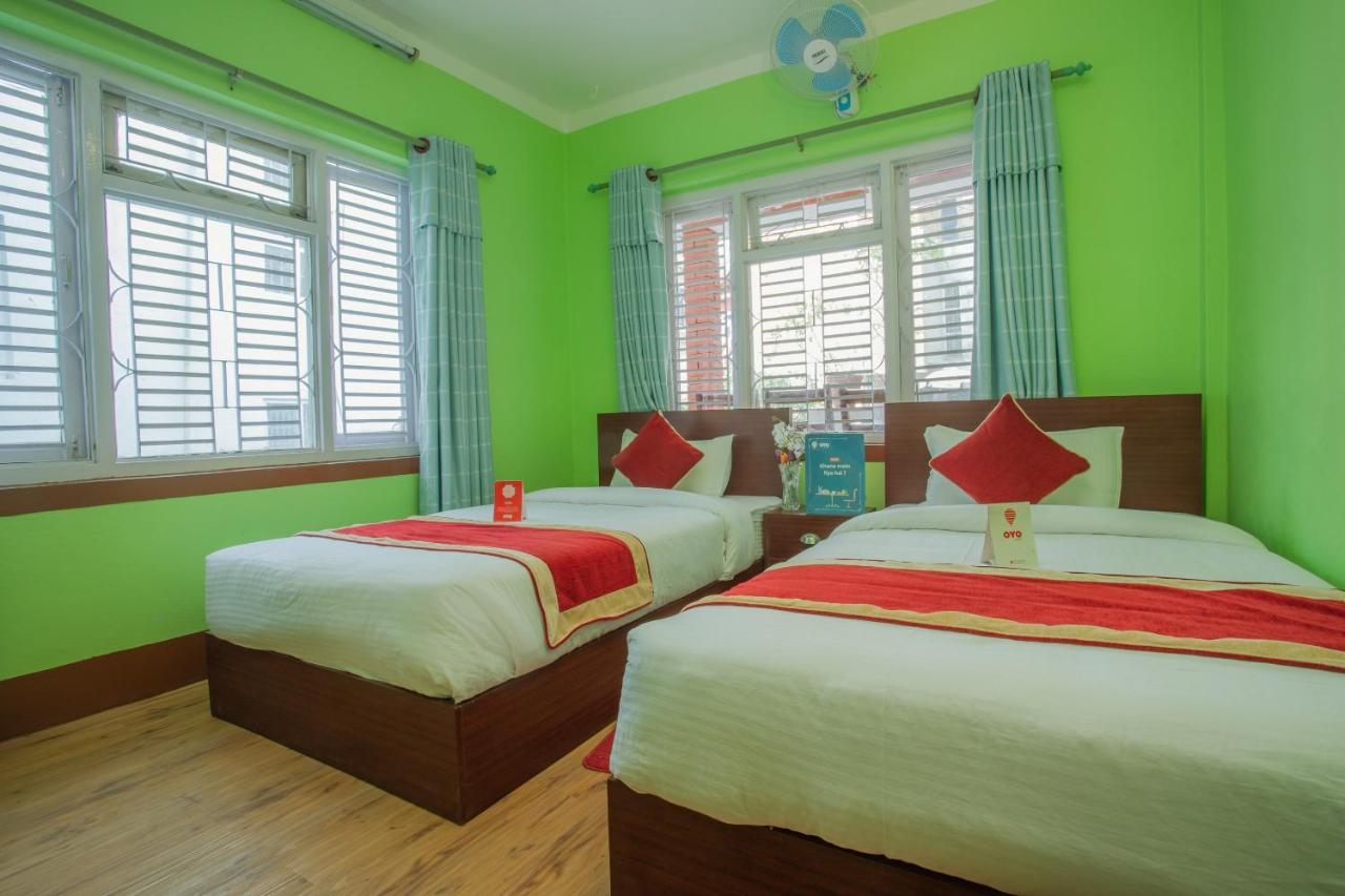 Oyo 146 Somewhere Hotel & Resturant كاتماندو المظهر الخارجي الصورة