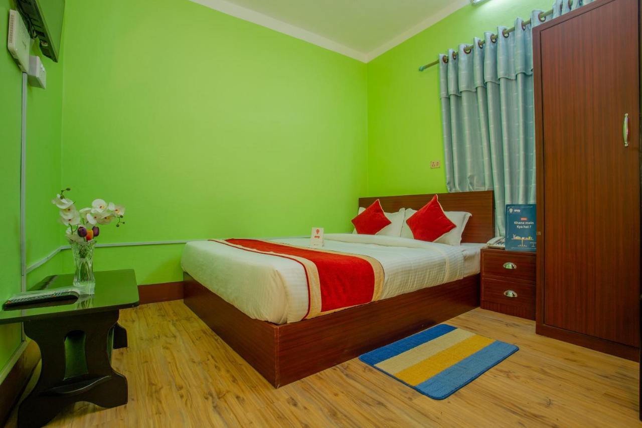 Oyo 146 Somewhere Hotel & Resturant كاتماندو المظهر الخارجي الصورة