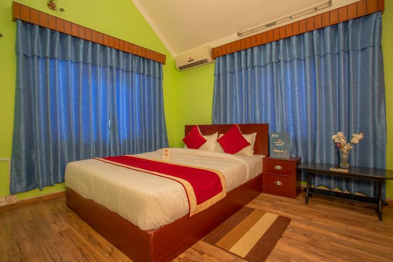 Oyo 146 Somewhere Hotel & Resturant كاتماندو المظهر الخارجي الصورة