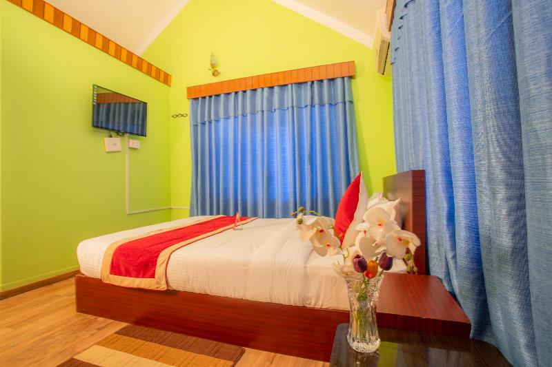 Oyo 146 Somewhere Hotel & Resturant كاتماندو المظهر الخارجي الصورة