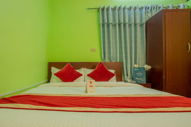 Oyo 146 Somewhere Hotel & Resturant كاتماندو المظهر الخارجي الصورة