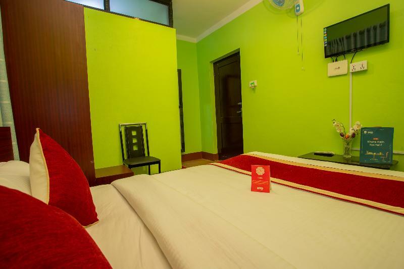 Oyo 146 Somewhere Hotel & Resturant كاتماندو المظهر الخارجي الصورة